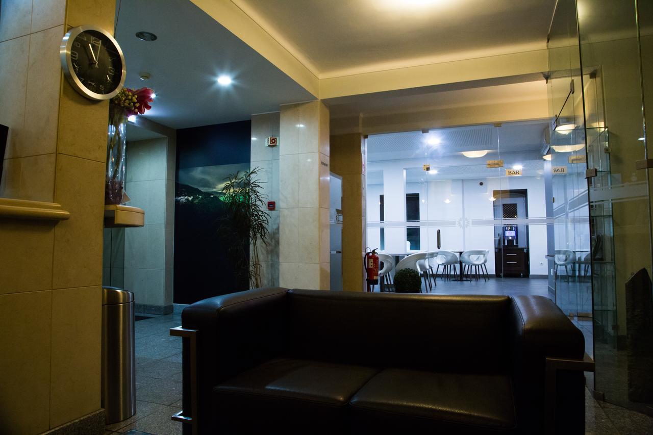 Hotel Solaris 세투발 외부 사진